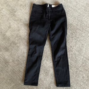 Rag and bone size 26 black jegging
